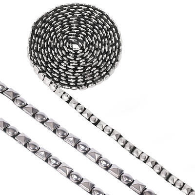 CHGCRAFT 2.5 Yards Hot Fix Pyramid Nailhead Trim 304 Stainless Steel Silver Rivet Studed Cord with Adhesive Back for Cloth Ac...