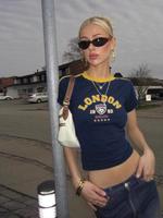 Women's Letter Graphic Print Contrast Binding Round Neck Crop Tee, Vintage Fashion Casual Short Sleeve T-shirt for Daily We...