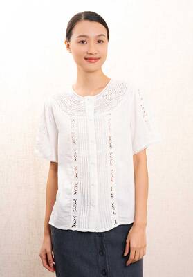 Blouse 331 White | Color: WHITE | Size: M
