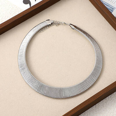 Alloy Wide Choker Necklaces for Women