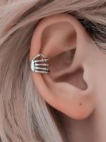 Minimalist Plain Hand Skull Design Ear Clip, Trendy Ear Clip, Fashionable Earrings For Women & Girls