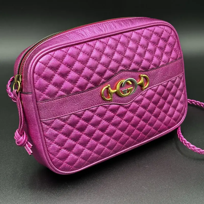 Pre-owned GUCCI leather Crossbody Bags Laminated Nappa Trapuntata Small Zumi Shoulder Bag in Fuxia for Women