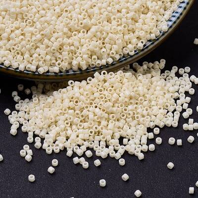 MIYUKI Delica Beads
