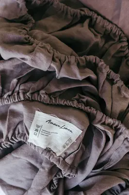 Linen fitted sheet in Dusty Lavender | Size: EU Super King