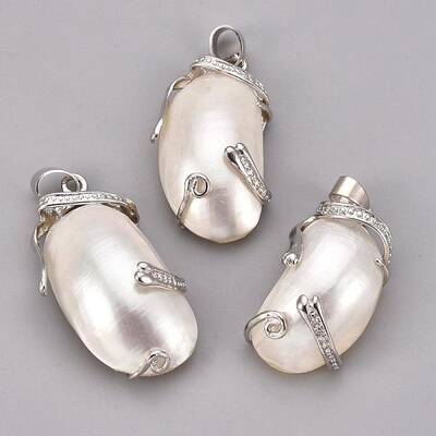 Natural White Shell Mother of Pearl Shell Pendants