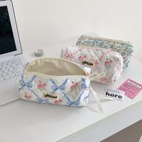 Floral Pattern Pencil Case, 1 Count Large Capacity Pencil Bag, Zipper Makeup Bag, Stationery Storage Bag, Desk Organizer for ...