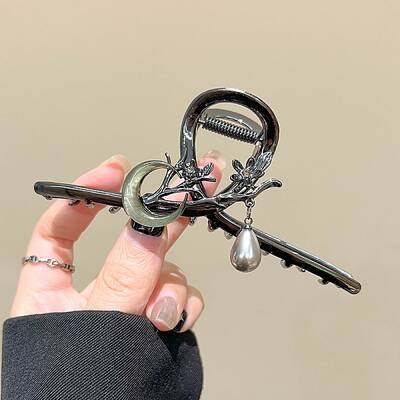 Cat Eye Claw Hair Clips