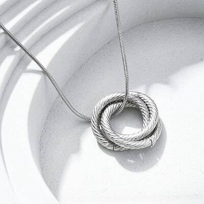 304 Stainless Steel Triple Circles Pendant Necklaces for Women
