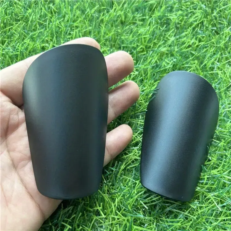 Mini Essential Items Soccer Leg Pad, 1 Pair Football Shin Guard, Football Gear Soccer Shin Guard for Adults and Beginners, Fo...