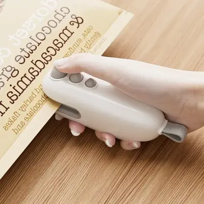 Portable Vacuum Sealer, USB-C Rechargeable Mini Snack Sealer, Household Kitchen Appliances for Plastic Bag Food Snack Storage