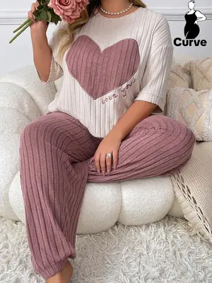 ćPlus Sizeć Two-piece Set Heart Graphic Embroidery Drop Shoulder Tee & Plain Elastic Waist Pants Pyjama Loungewear Set, C...