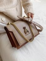 Women's Elegant Bee Patched Decor Chain Strap Crossbody Bag, Vintage Bee Decor Square Underarm Bag, Minimalist Temperament Qu...