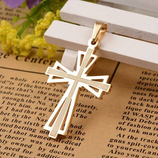 Ion Plating(IP) 304 Stainless Steel Cross Pendants