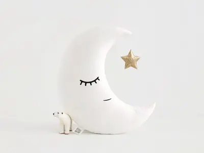 Crescent Moon Pillow (8 colors) with Star