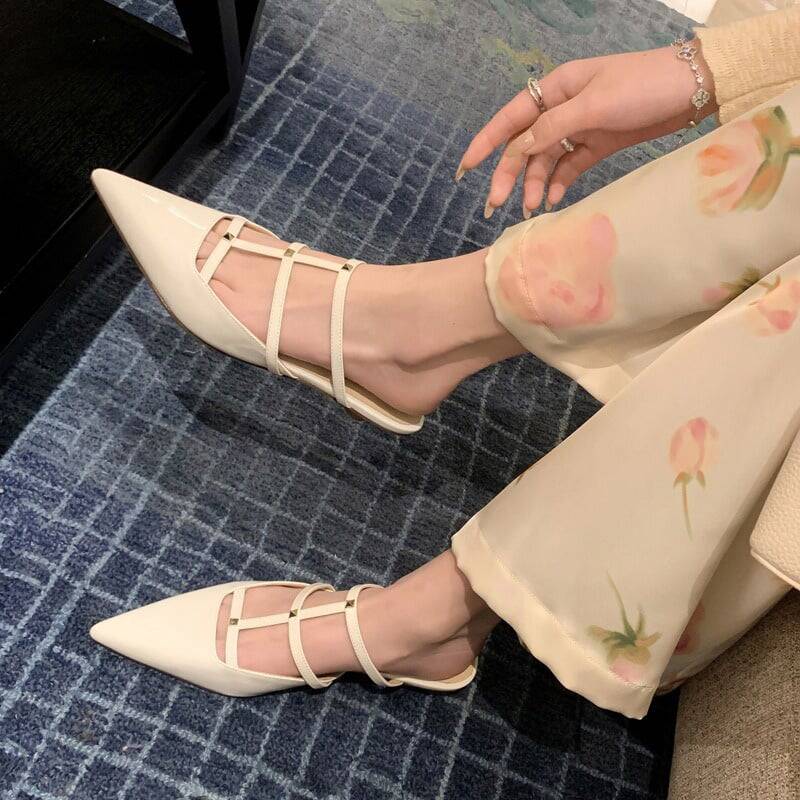 CHIKO Indie Pointy Toe Kitten Heels Clogs/Mules Shoes