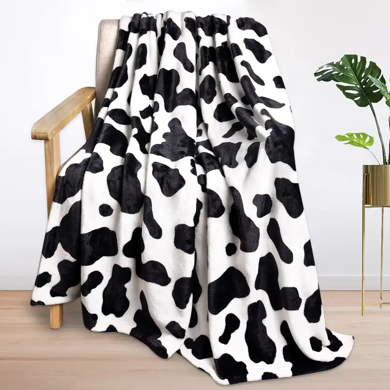 Bedroom Decor Cow Print Throw Blanket, 1 Count Multifunctional Soft Lightweight Throw Blanket for Couch Bed Sofa Travel, Chri...