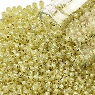TOHO Round Seed Beads