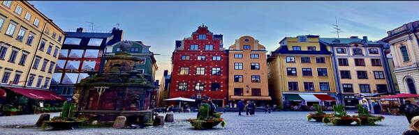 Stockholm‘s Old Town: A Scenic Island Walk