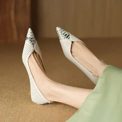 CHIKO Moree Pointy Toe Kitten Heels Pumps Shoes