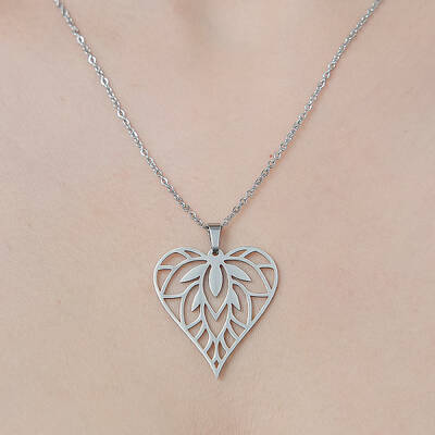 Non-Tarnish 201 Stainless Steel Hollow Heart Pendant Necklace