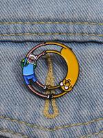 Cartoon Little Yellow Dog and People Design Brooch, Durable Metal Pins, Creative Alloy Accessory for Men & Women, Clothes Acc...
