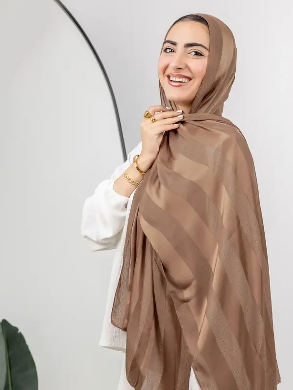 Women's Lightweight Solid Color Scarf, Versatile Fashion Accessory for Daily Use & Travel, Can Be Used as Headscarf or Hairba...