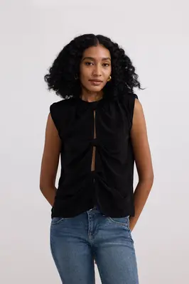 The Knot-so-Basic Top in Black | Color: Black | Size: 2XL