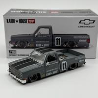 Kaido House 1:64 Chevrolet Silverado V2 Grey