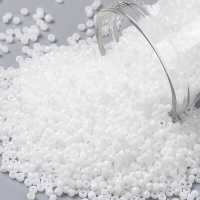 TOHO Round Seed Beads