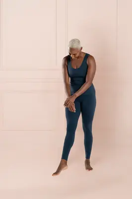 L'Original 27'' Leggings - Supporting Breast Cancer Thrivers | Color: NAV / PNK | Size: XS
