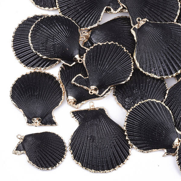 Spray Paint & Electroplate Sea Shell Pendants