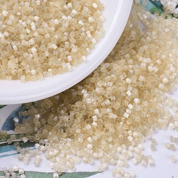 MIYUKI Delica Beads