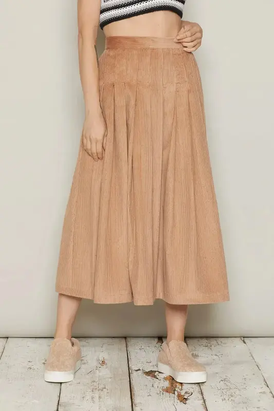 Dagfari Skirt (Beige) | size: 3XL