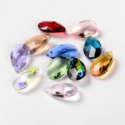 Faceted teardrop