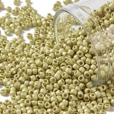 TOHO Round Seed Beads