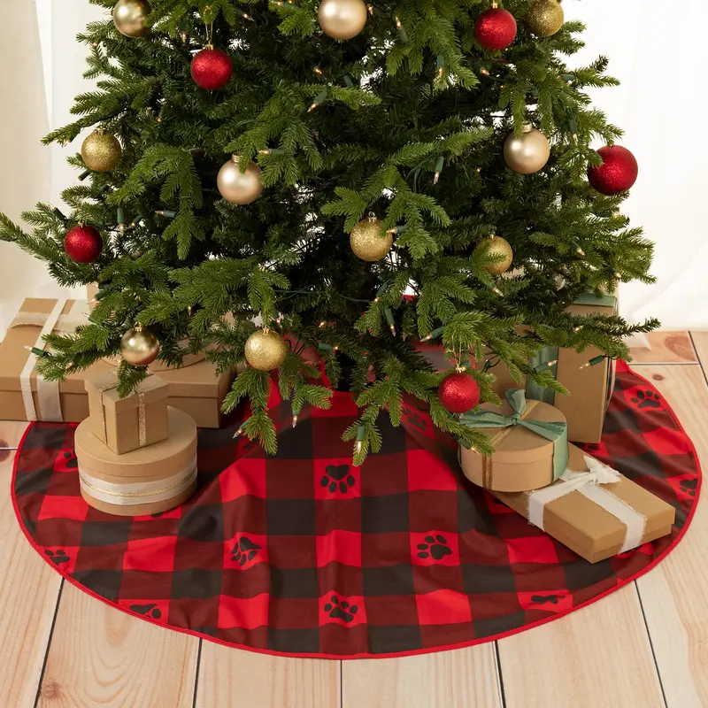 Pets & Paws Christmas Tree Skirt - Festival Dog