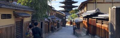 The Best of Gion District: Geishas, Temples and Kabuki