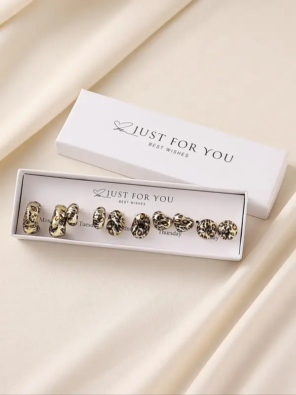 Cute Christmas Themed Stud Earrings, Snowman & Gingerbread Man & Tree & Wreath Design Earrings, Fashion Jewelry Accessories f...