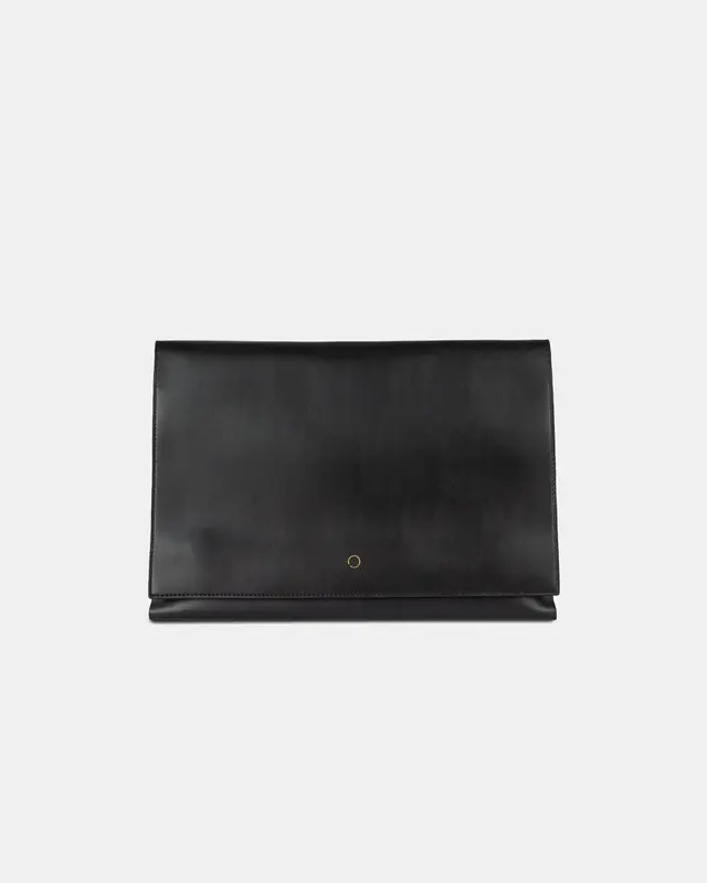 BO Clutch | Color: Black