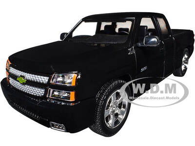 2006 Chevrolet Silverado SS Pickup Truck Black Timeless Legends Series 1/25 Diecast Model Car by Motormax
