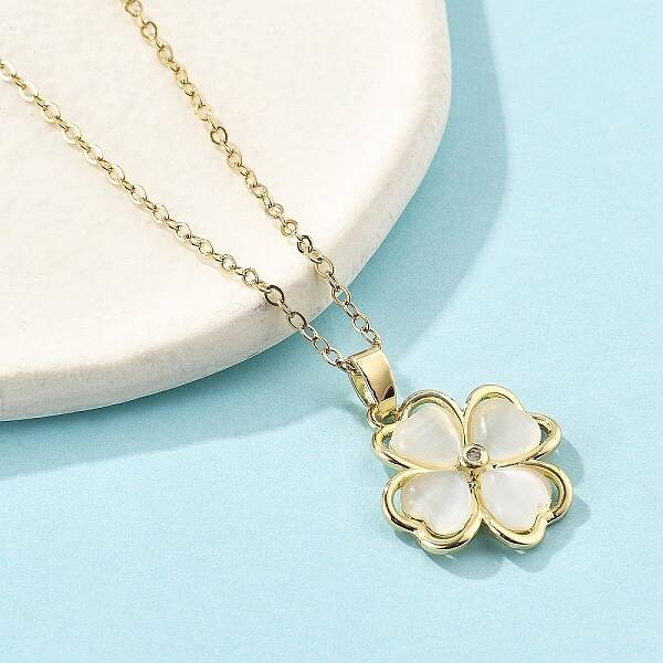 Brass Cubic Zirconia Glass Cat Eye Clover Pendant Neckalces for Women