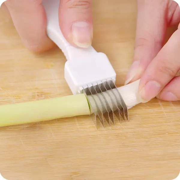 Kitchen chopping onion | Color: 2pc