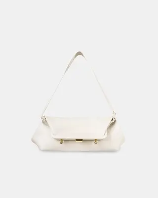 ?? Canna Corn Leather Bag | Color: Oat | Style: Chain strap