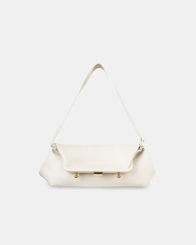 ?? Canna Corn Leather Bag | Color: Oat | Style: Chain strap
