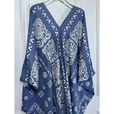 2024[Polyester Elegant Abaya] Lightweight Polyester Elegant Abaya - Black and White Paisley Print V-Neck Loose Fit Maxi Dress...