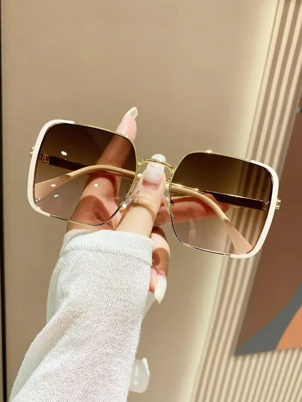 1 Pair Summer Square Frame Sunglasses, New Personality Travel Accessories for Women & Men, Lightweight and Durable for Outdoo...