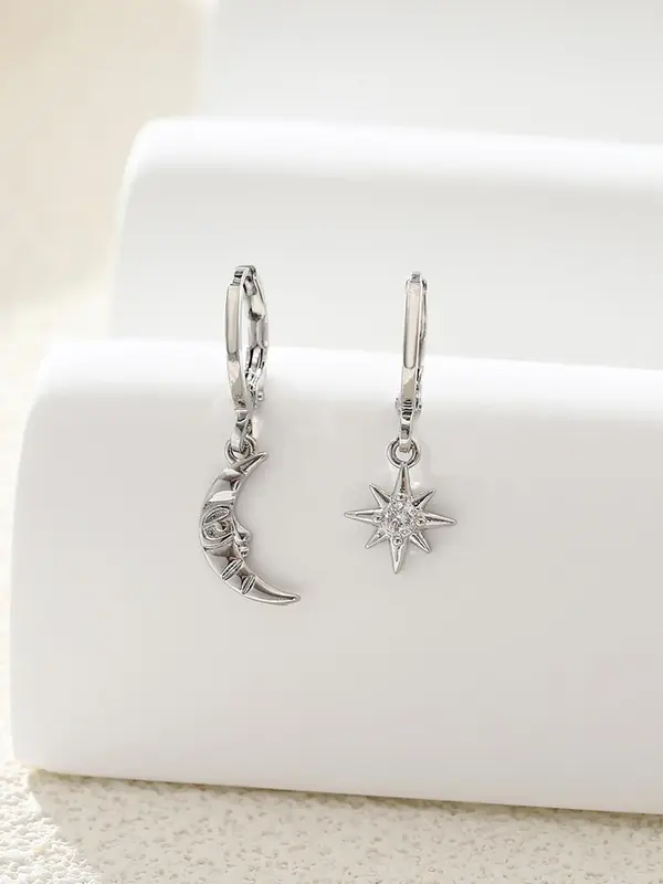 2pcs/set Women's Elegant Star & Moon Design Dangle Hoop Earrings, Fashionable Asymmetrical Design Jewelry for Women, Daily Us...