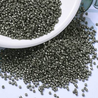 MIYUKI Delica Beads