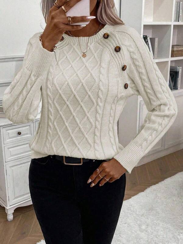 Clara – Button-Detail Cable Knit Sweater