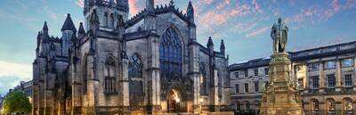 Un Tour del Royal Mile: Storia e Attrazioni della Città Vecchia di Edimburgo